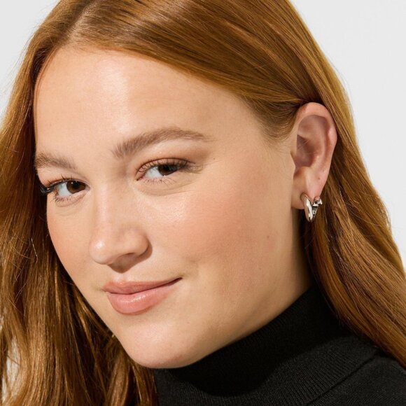 TORRID Curly Twist Mini Hoop Silver Earrings NEW - Picture 3 of 3